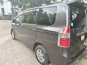 Toyota Noah 2008 Gray