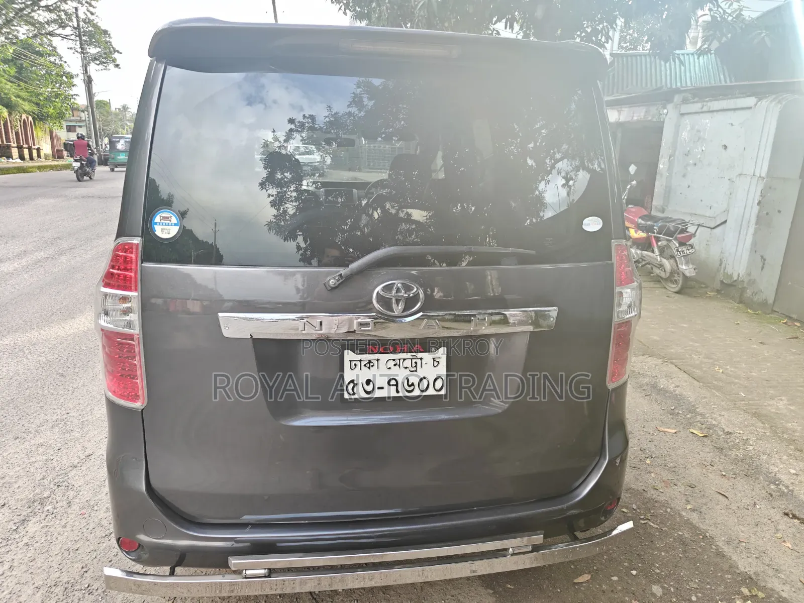 Toyota Noah 2008 Gray