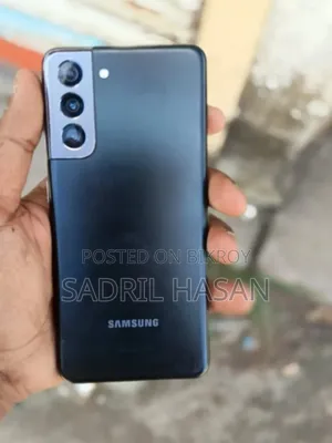 স্যামসাং গ্যালাক্সি এস২১ ৫জি ১২৮ জিবি ব্ল্যাক