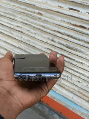 স্যামসাং গ্যালাক্সি এস২১ ৫জি ১২৮ জিবি ব্ল্যাক