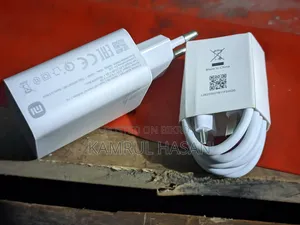 মি ৩৩ ওয়াট চার্জার বিক্রি করা হবে