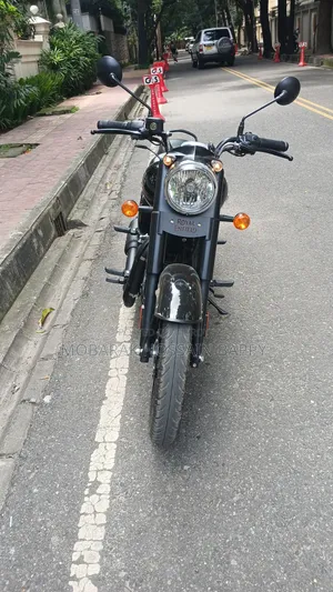 New Royal Enfield Classic 350 2025 Black
