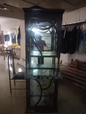 কর্নার শোকেস