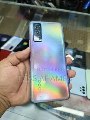 iQOO 8 GB Blue