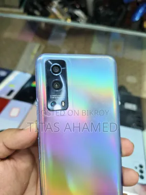 iQOO 8 GB Blue