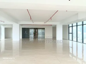 ফুললি কমার্শিয়াল ওপেন স্পেস