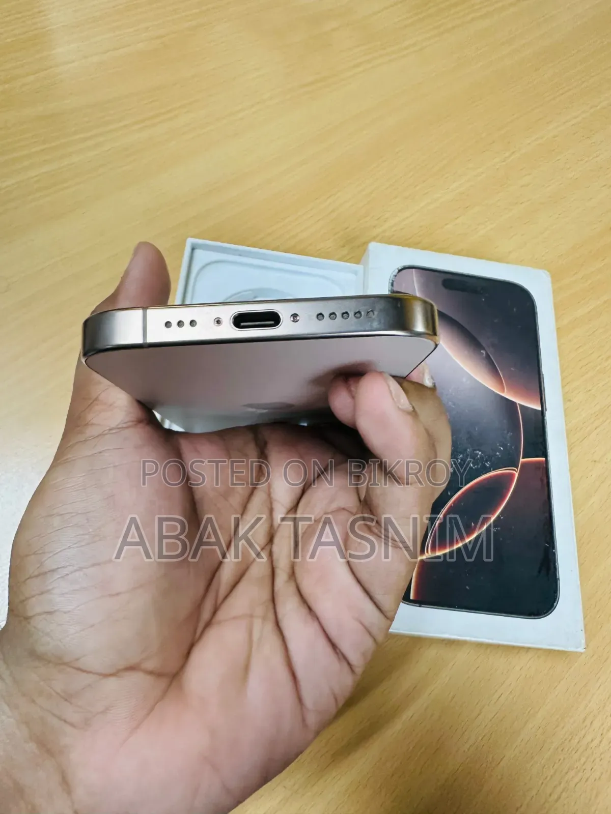 Apple iPhone 16 Pro 128 GB Gold