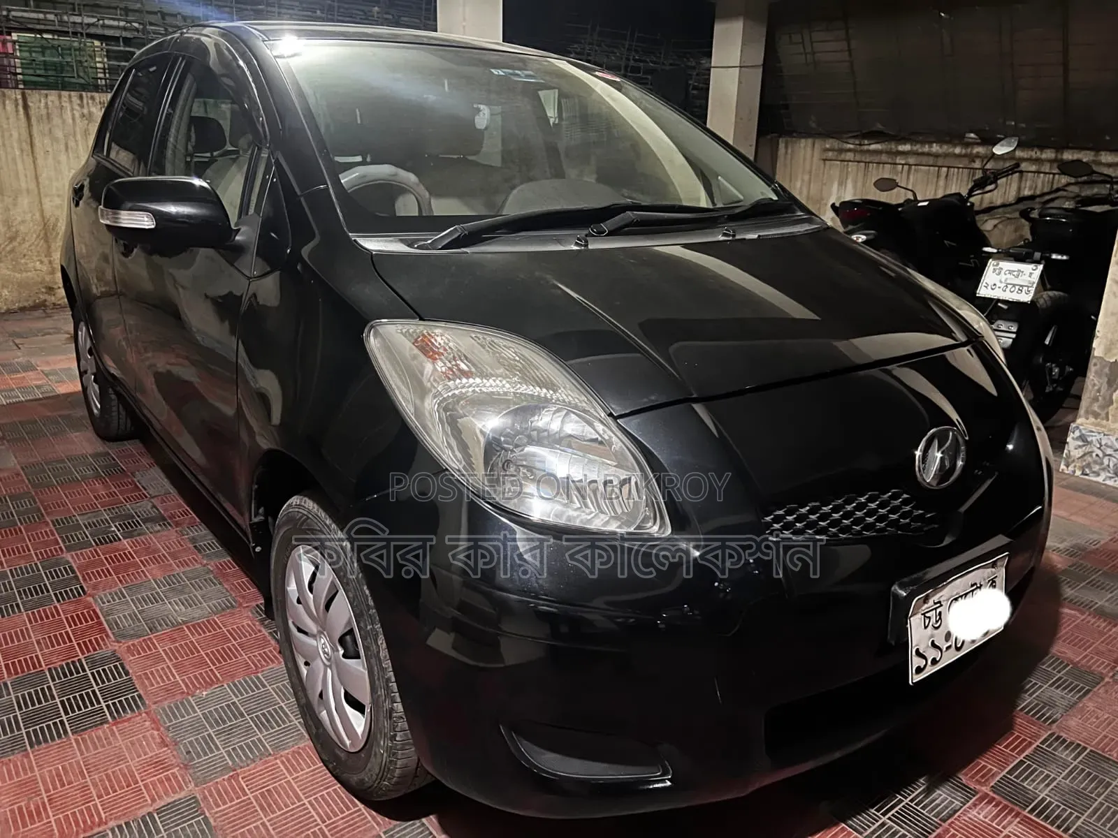 Toyota Vitz 2010 Black