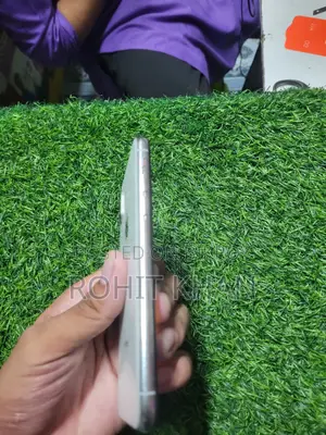 Apple iPhone XS 64 GB White