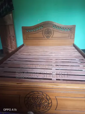 ৫ ফিট ৭ ফিট খাট
