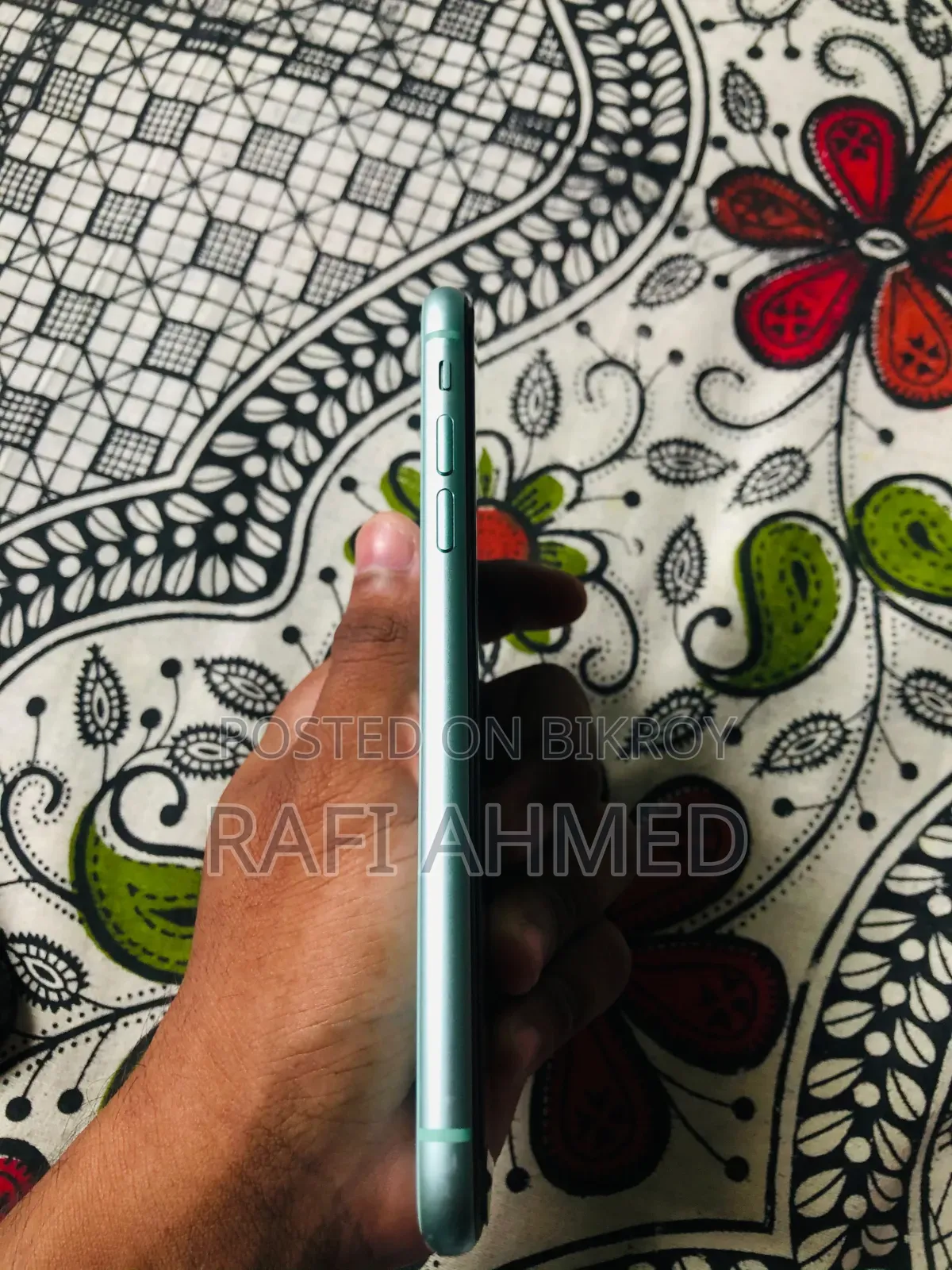 অ্যাপল আইফোন ১১ ৬৪ জিবি