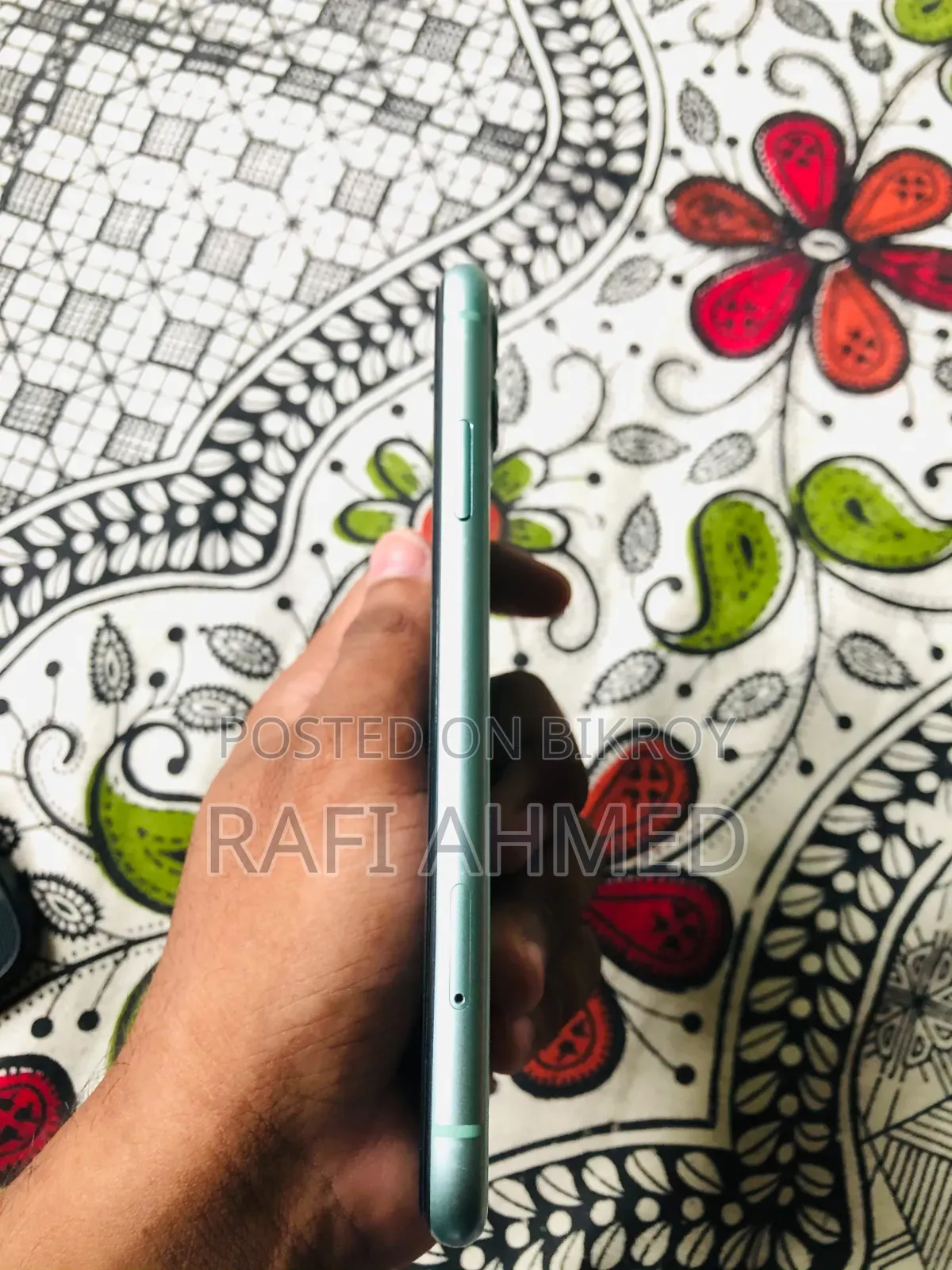 অ্যাপল আইফোন ১১ ৬৪ জিবি