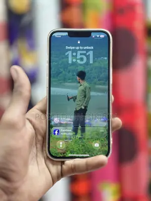 অ্যাপল আইফোন ১৩ ১২৮ জিবি হোয়াইট