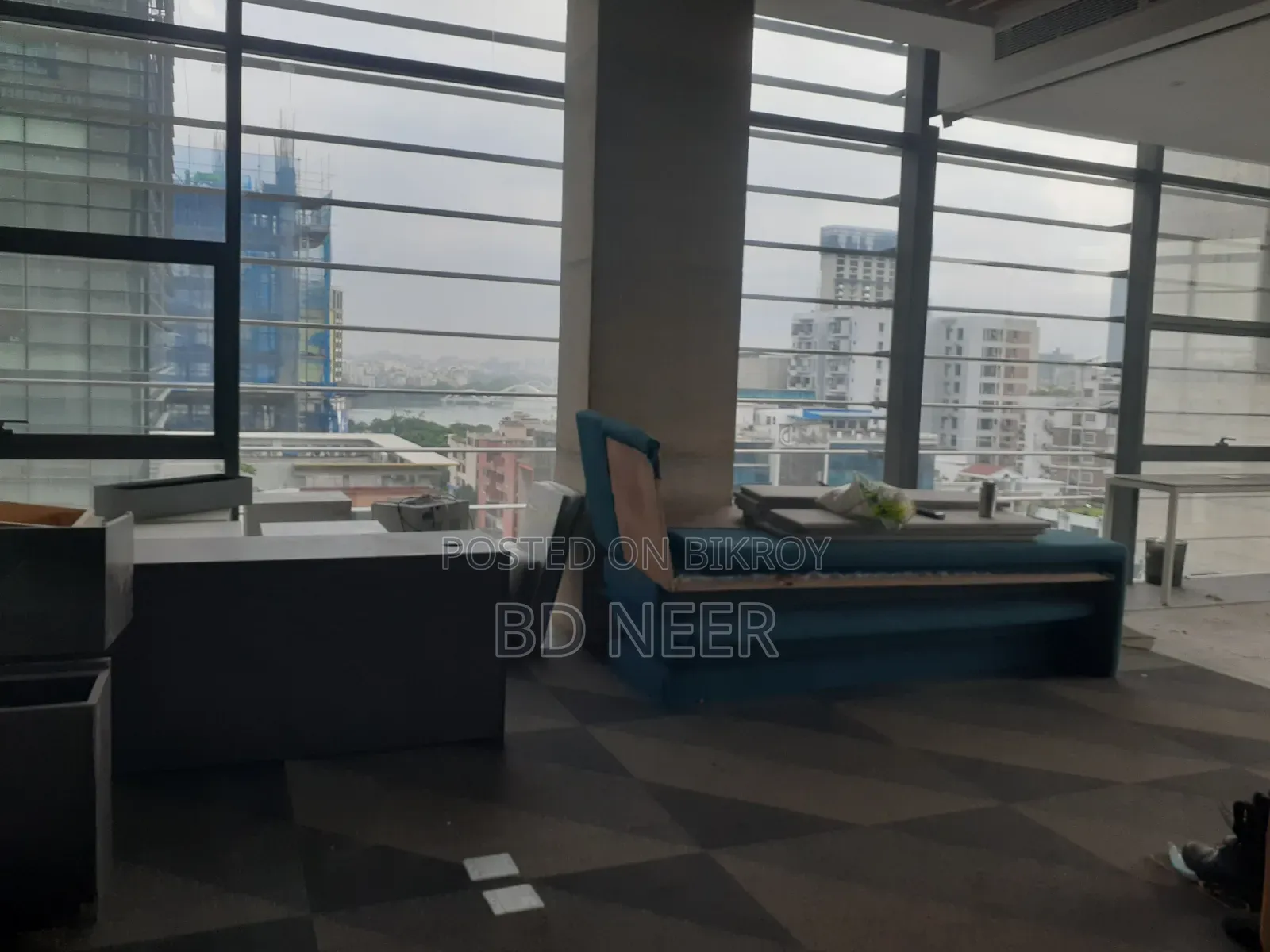 গুলশান এভিনিউতে সেন্ট্রাল এসি সহ ৯২৩০ বর্গফুটের বাণিজ্যিক অফিস ভাড়ার জন্য