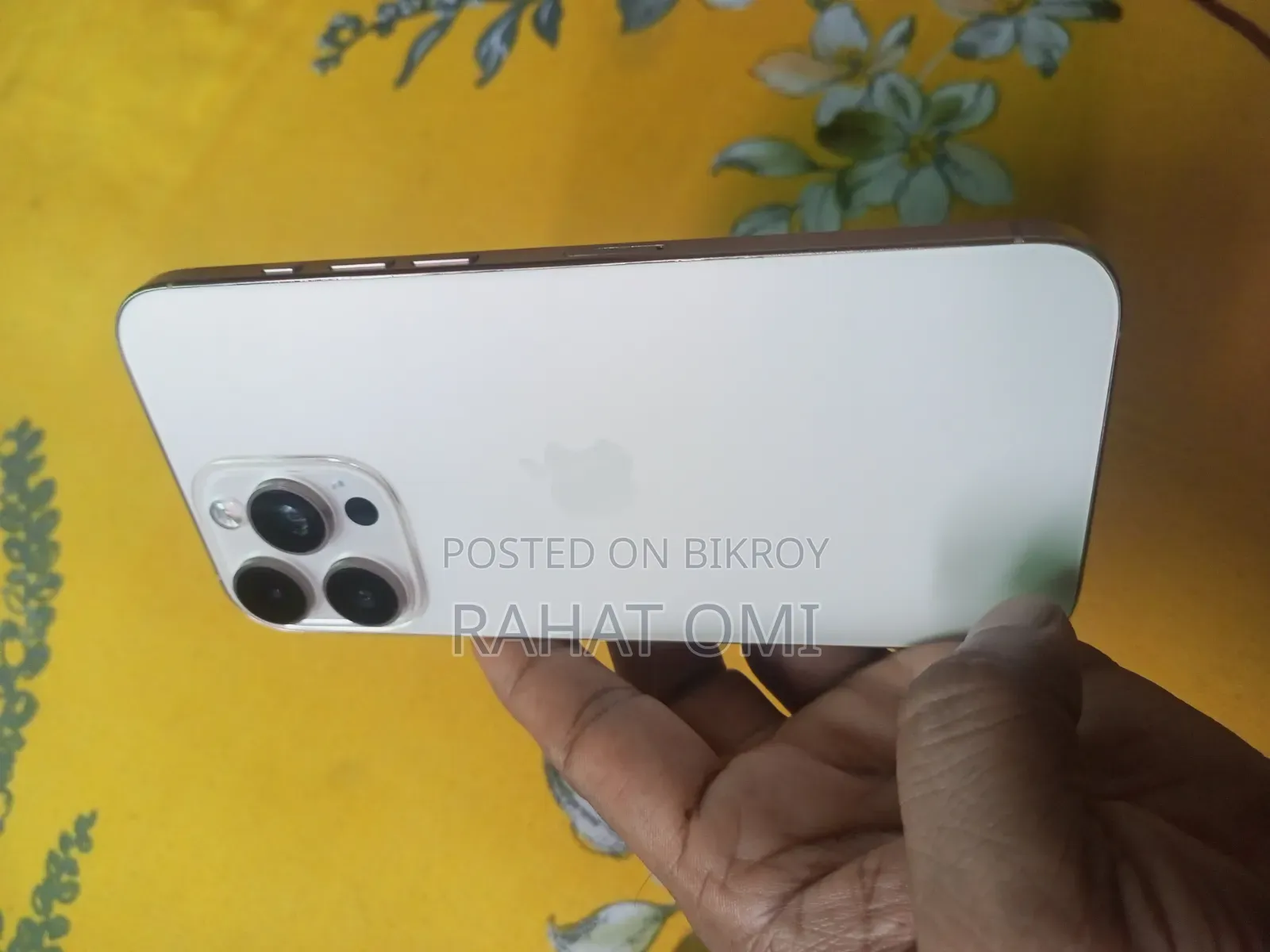 অ্যাপল আইফোন ১৬ প্রো ৫১২ জিবি গোল্ড