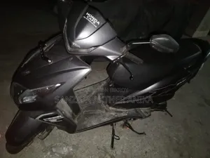 নতুন হোন্ডা ডিও ২০২৫ গ্রে
