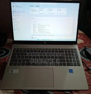 New Laptop HP 15-fd0290ns 8GB Intel Core i3 HDD+SSD 500GB