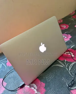 Laptop Apple MacBook 2011 8GB Intel Core i5 SSD 128GB