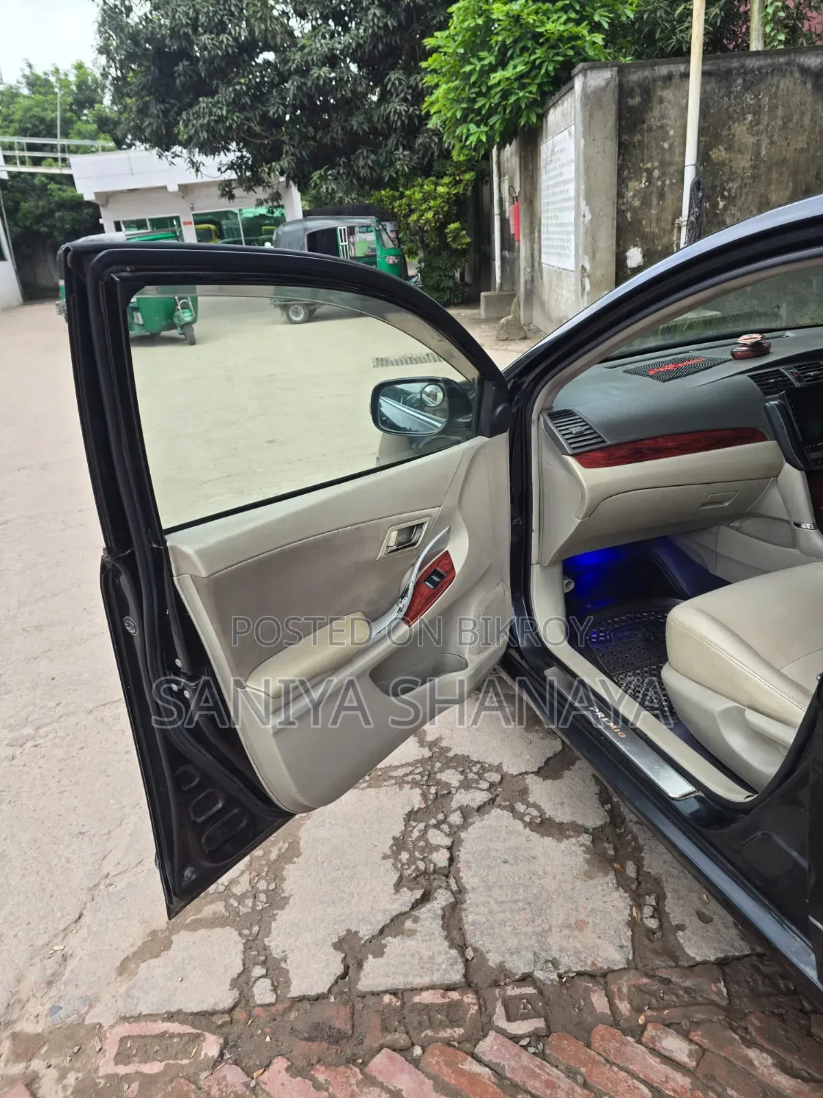 টয়োটা প্রিমিও ২০১০ ব্ল্যাক