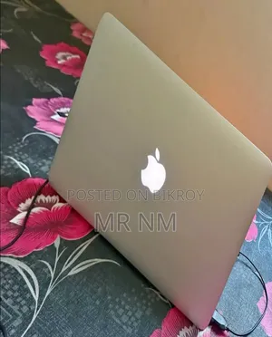 Laptop Apple MacBook 2011 8GB Intel Core i5 SSD 128GB
