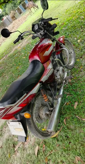 Bajaj CT 100 2013 Red