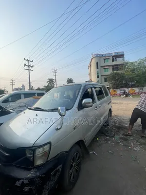 Toyota Noah 2005 Silver