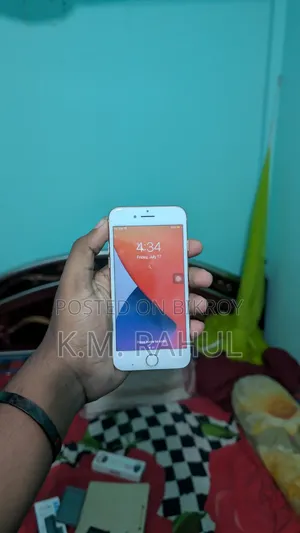 Apple iPhone 8 64 GB White