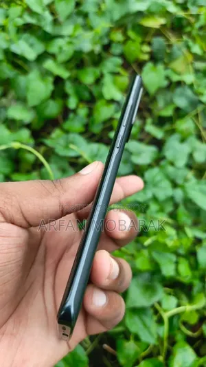 সিয়াওমি সিভি ১এস ১২৮ জিবি ব্ল্যাক