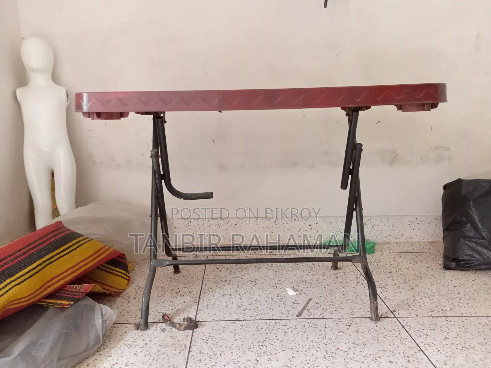 Folding Table