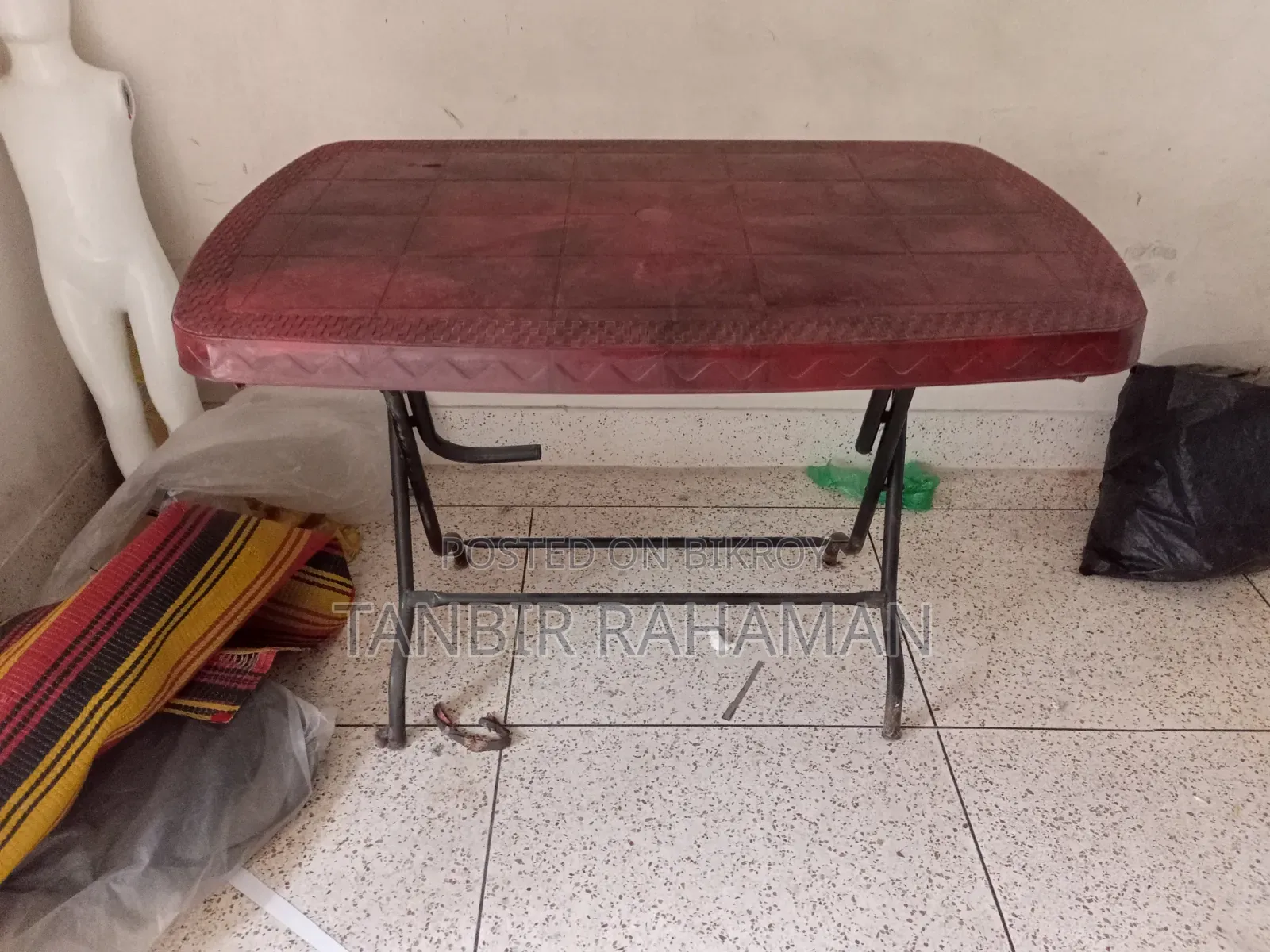 Folding Table