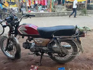 Hero Dawn 100 2014 Red