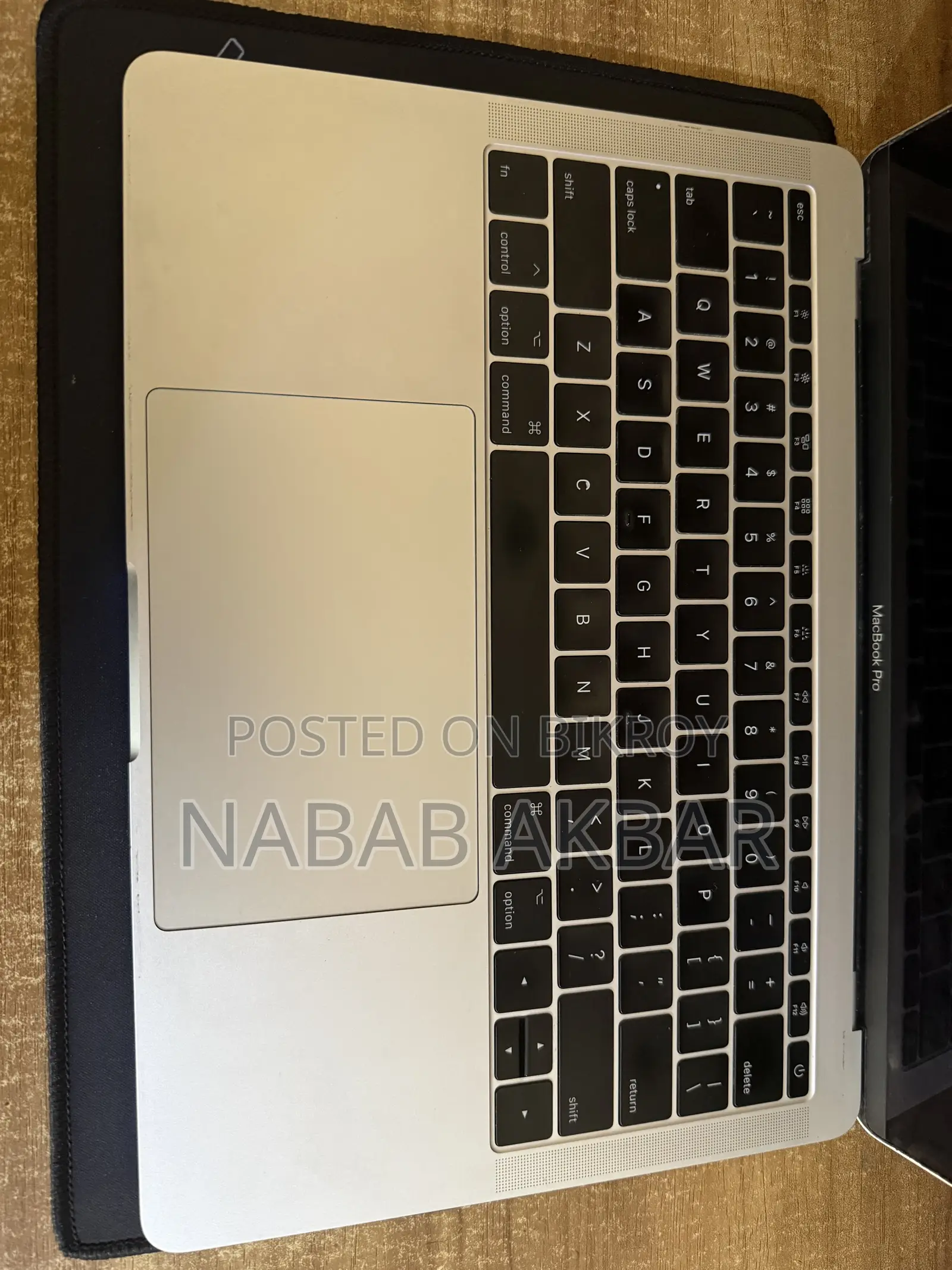 Laptop Apple MacBook Pro 2017 8GB Intel Core i5 SSD 256GB
