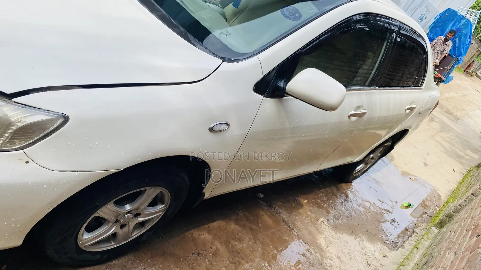 টয়োটা অ্যাক্সিও ২০০৭ হোয়াইট