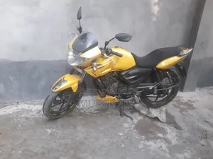 TVS Apache 180 RTR 2013 Yellow