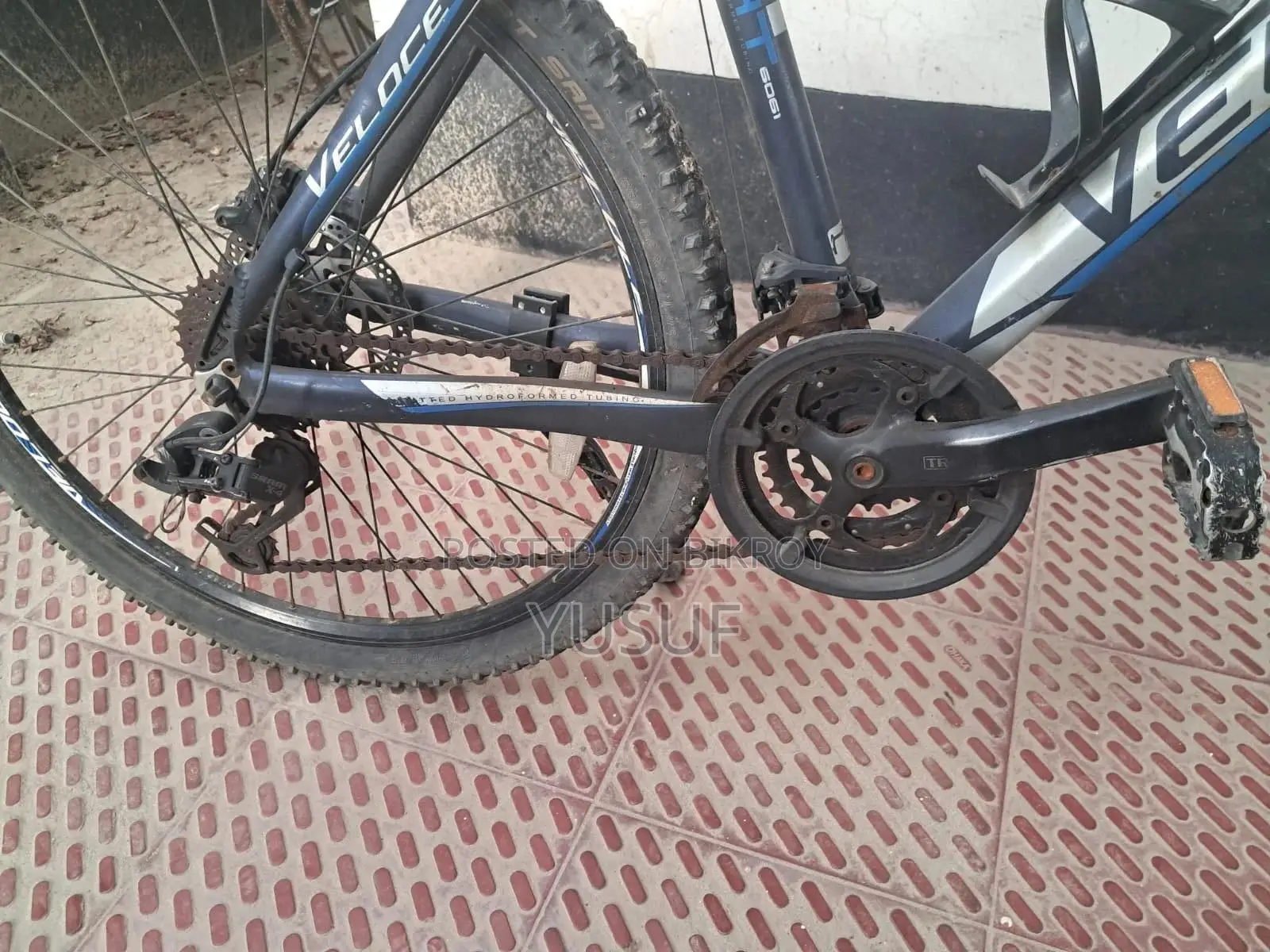 For Sale: Veloce Legion Hydraulic Bicycle – Your Perfect Daily Ride!