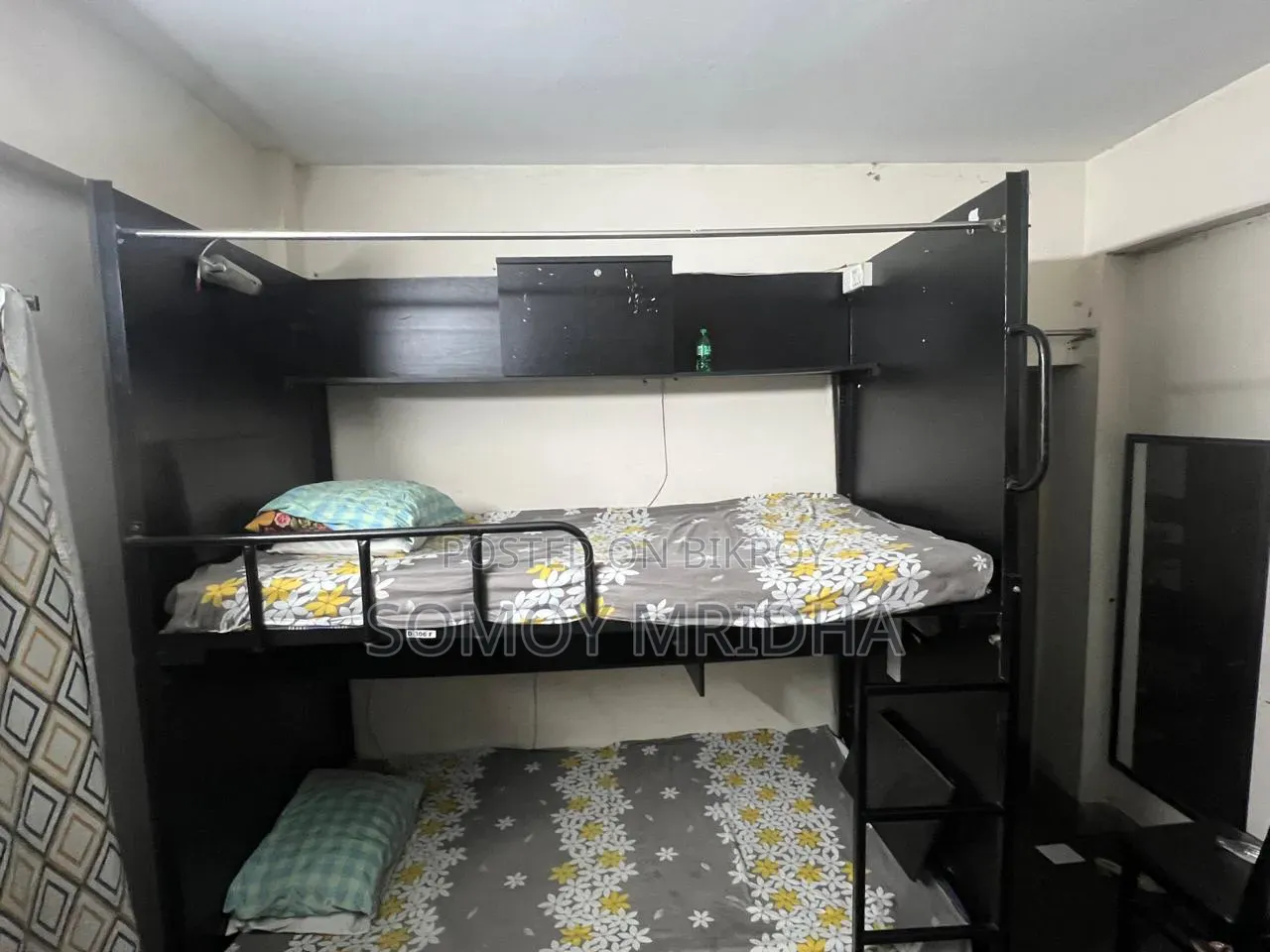 Double/Hostel Bed With Almari
