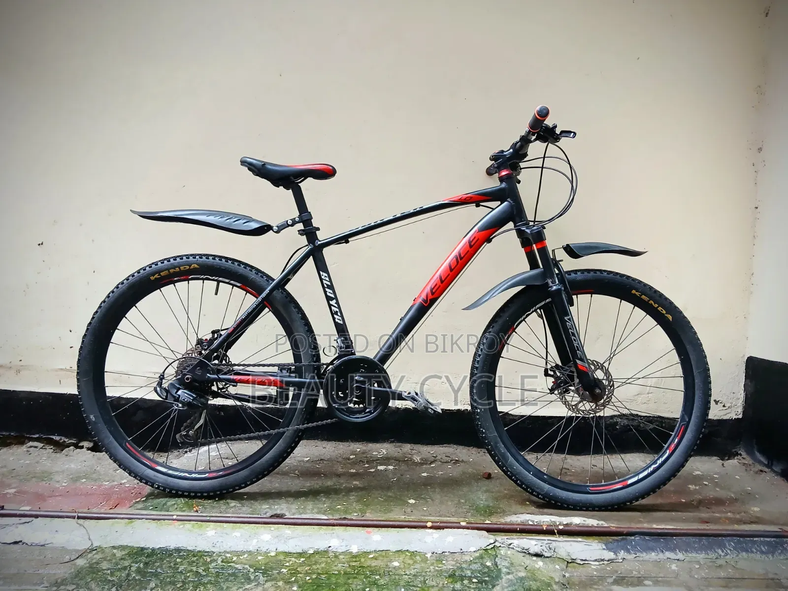 Veloce 1.0 Fresh ফ্রেশ চাইকেল নতুন এর মত, যেমন টা দেখেন