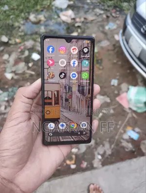 Google Pixel 6a 128 GB Black