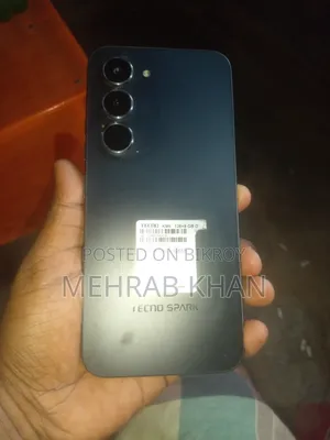 টেকনো স্পার্ক ৪০ প্রো ১২৮ জিবি ব্ল্যাক