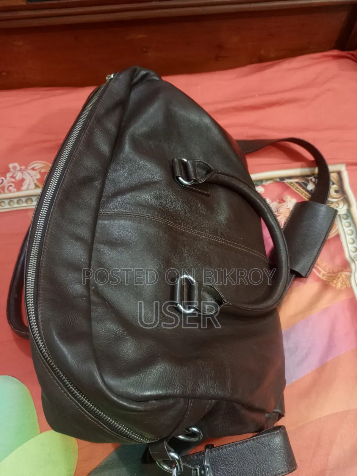 Want to sell pure leather bag.