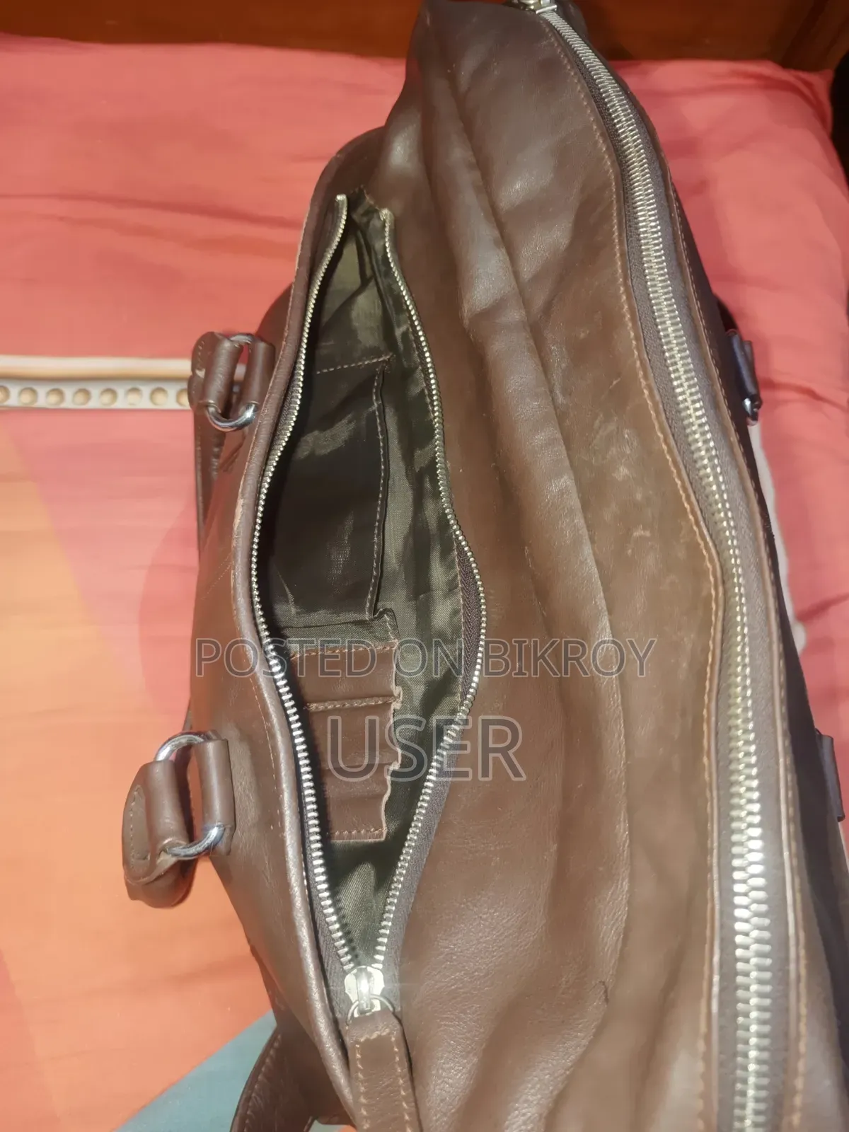 Want to sell pure leather bag.