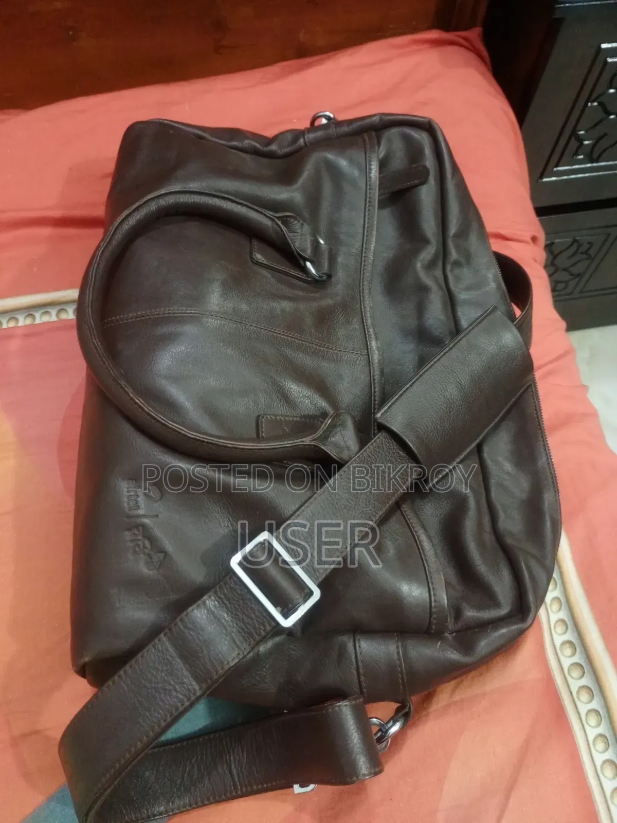 Want to sell pure leather bag.