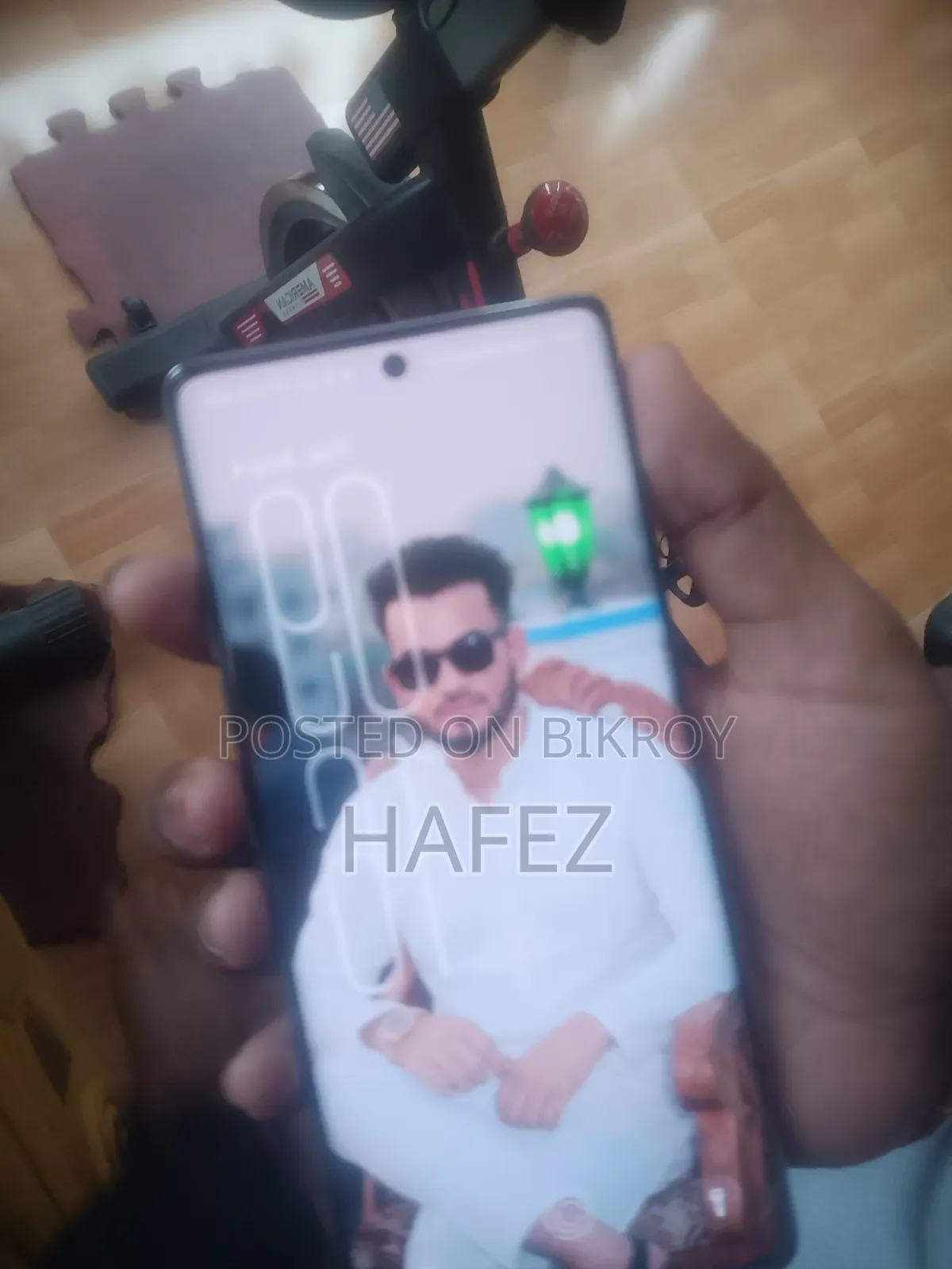 নতুন টেকনো ক্যামন ৪০ প্রো ৪জি ২৫৬ জিবি সিলভার