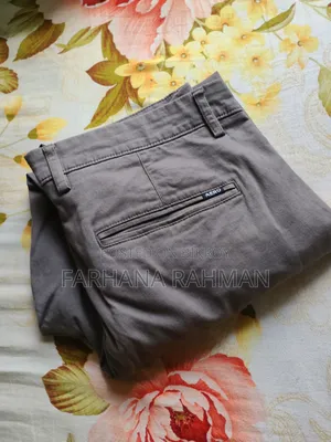 প্যান্ট বিক্রয়ের জন্য