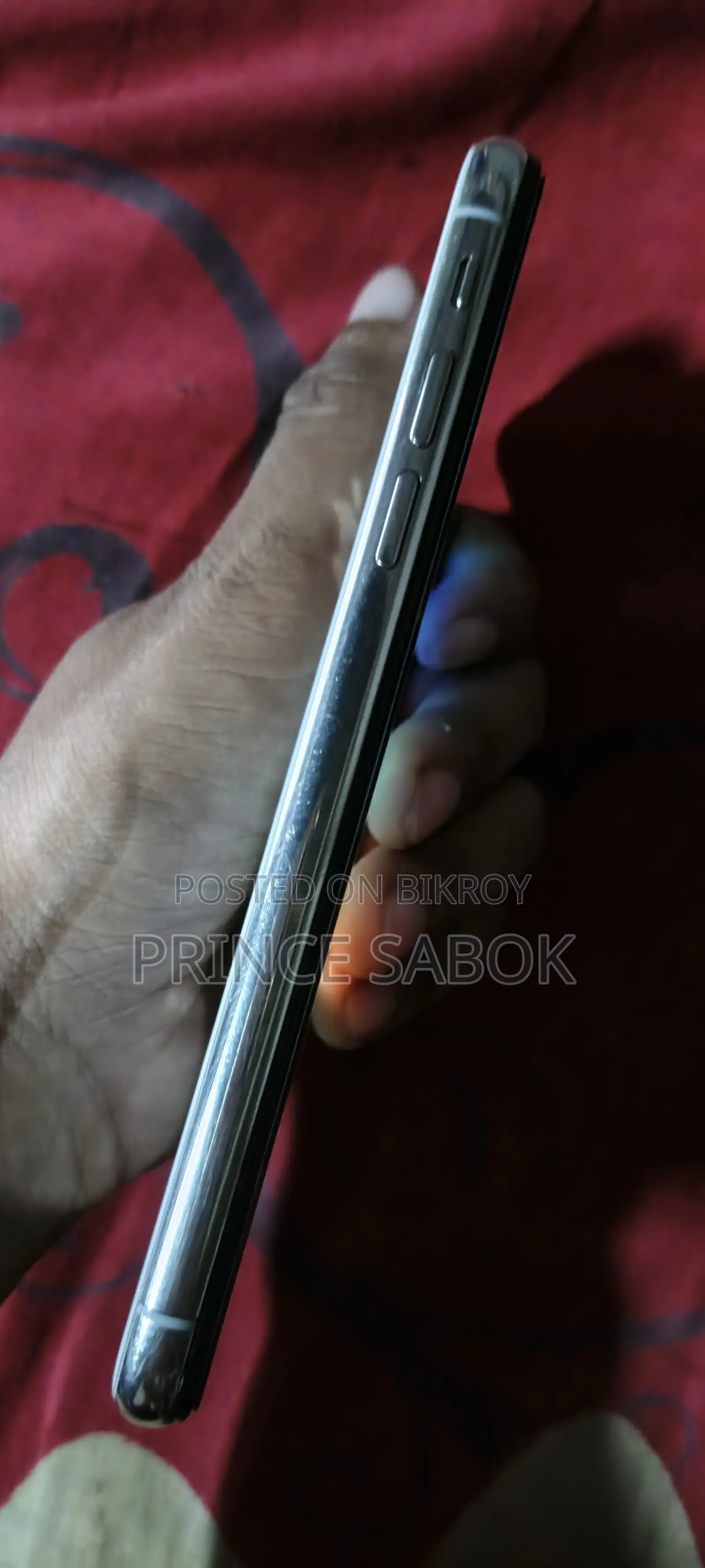 অ্যাপল আইফোন এক্স ২৫৬ জিবি হোয়াইট