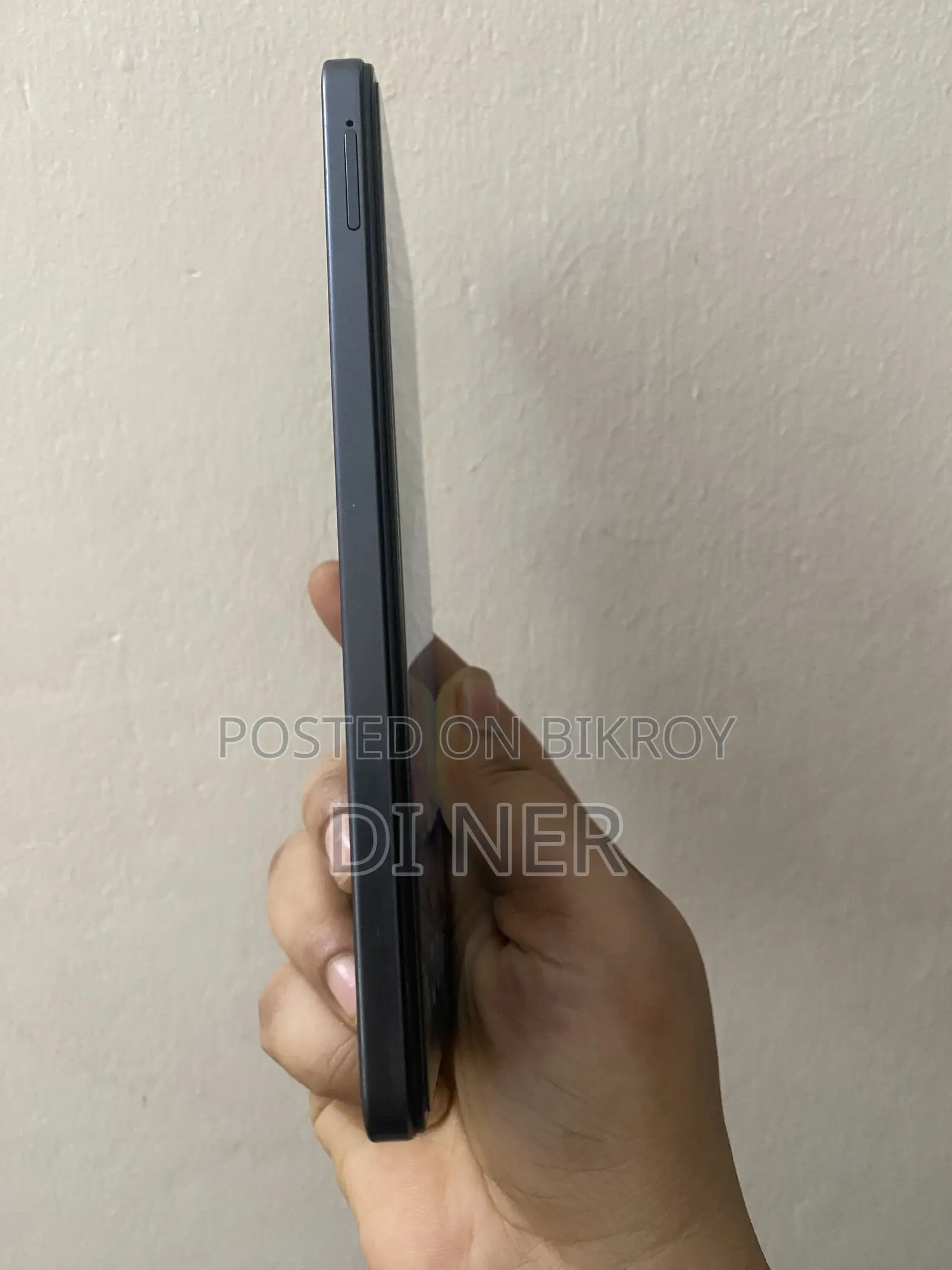 iQOO Z9x 128 GB Black