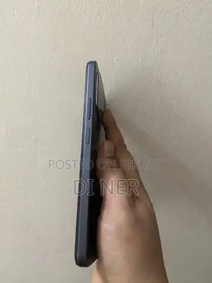 iQOO Z9x 128 GB Black