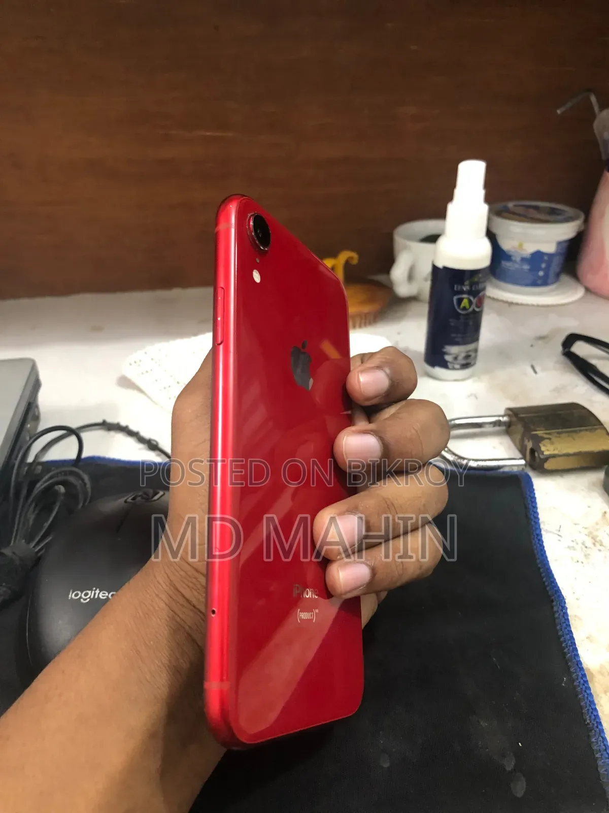 Apple iPhone XR 64 GB Red