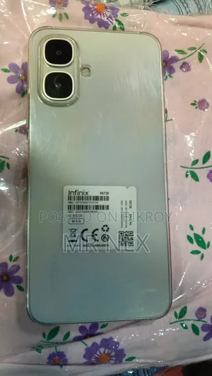New Infinix Smart 10 64 GB Silver
