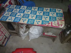 টেবিল বিক্রি করা হবে